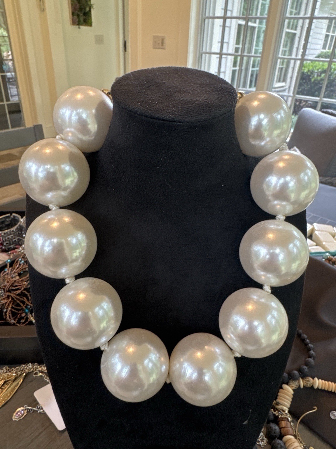 Chunky Oversized Faux Pearl Statement Necklace Large White Beads Gold Tone