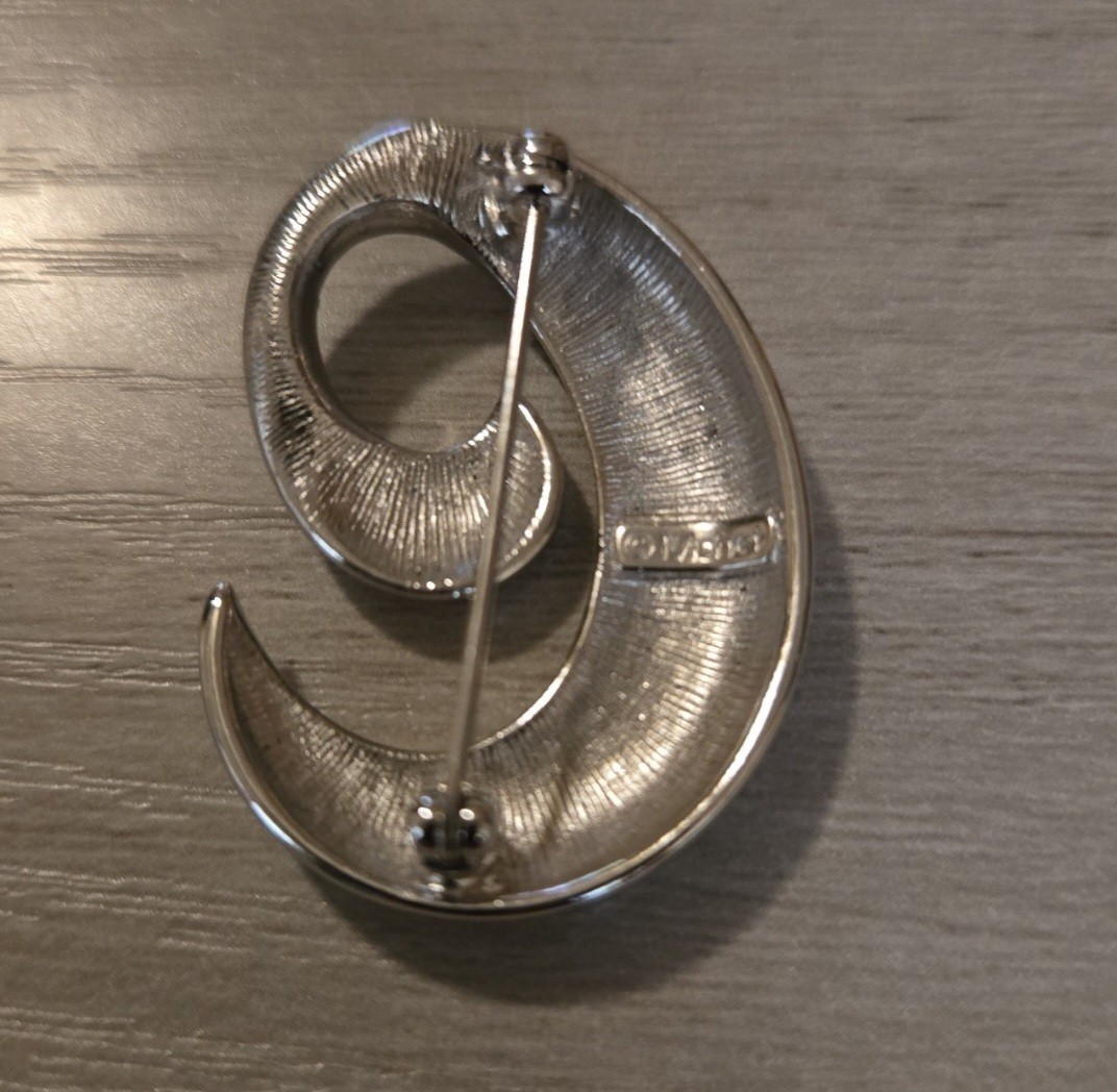 Monet Silver Tone Metal Swirl Brooch Pin, Signed, No Main/Secondary Stones