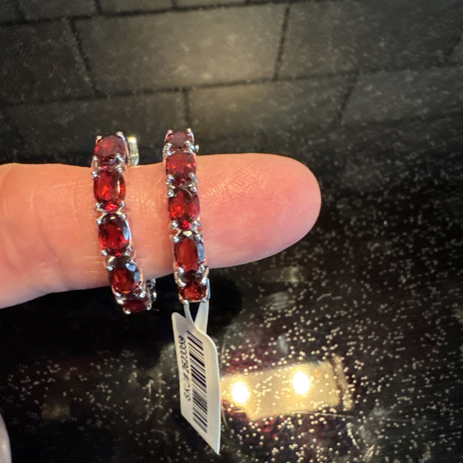 Silver plated Garnet Red Round Crystal Hoop Earrings, Fashion, Lobe Pierced