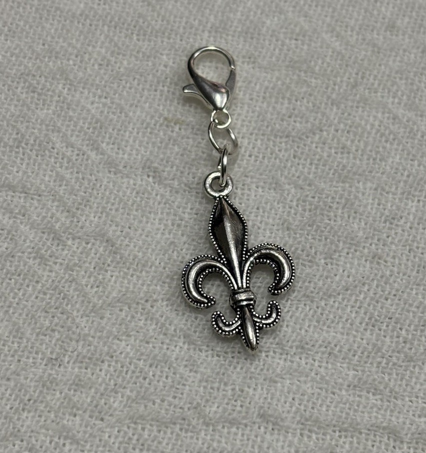 Fleur de Lis charm Silver tone