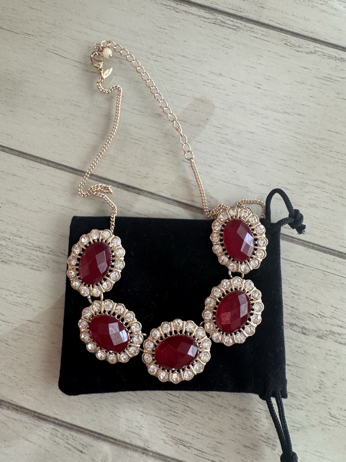 Avon Signature Collection Red Royal Elegance Necklace Gold Tone
