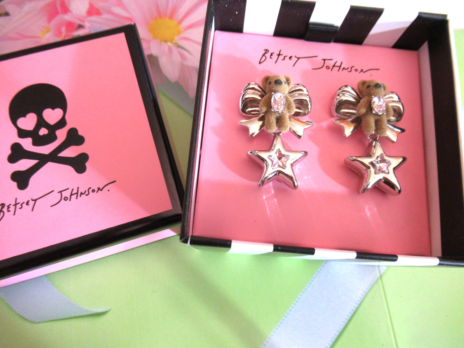 Betsey Johnson Authentic Felted Teddy Bear Star Drop Earrings NIB