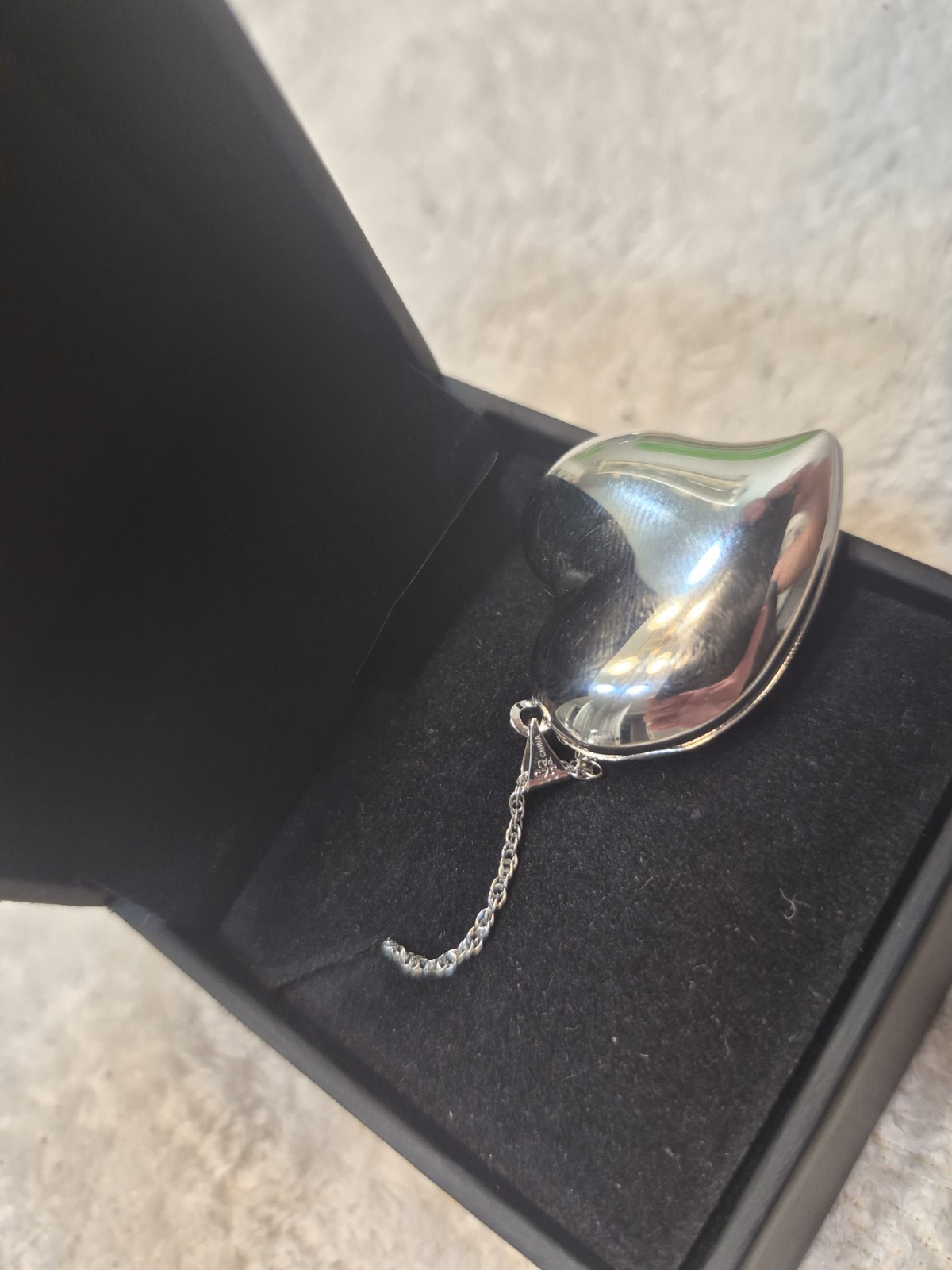 Zales 925 Sterling Silver Heart Photo Locket Pendant Necklace Engraved Signed