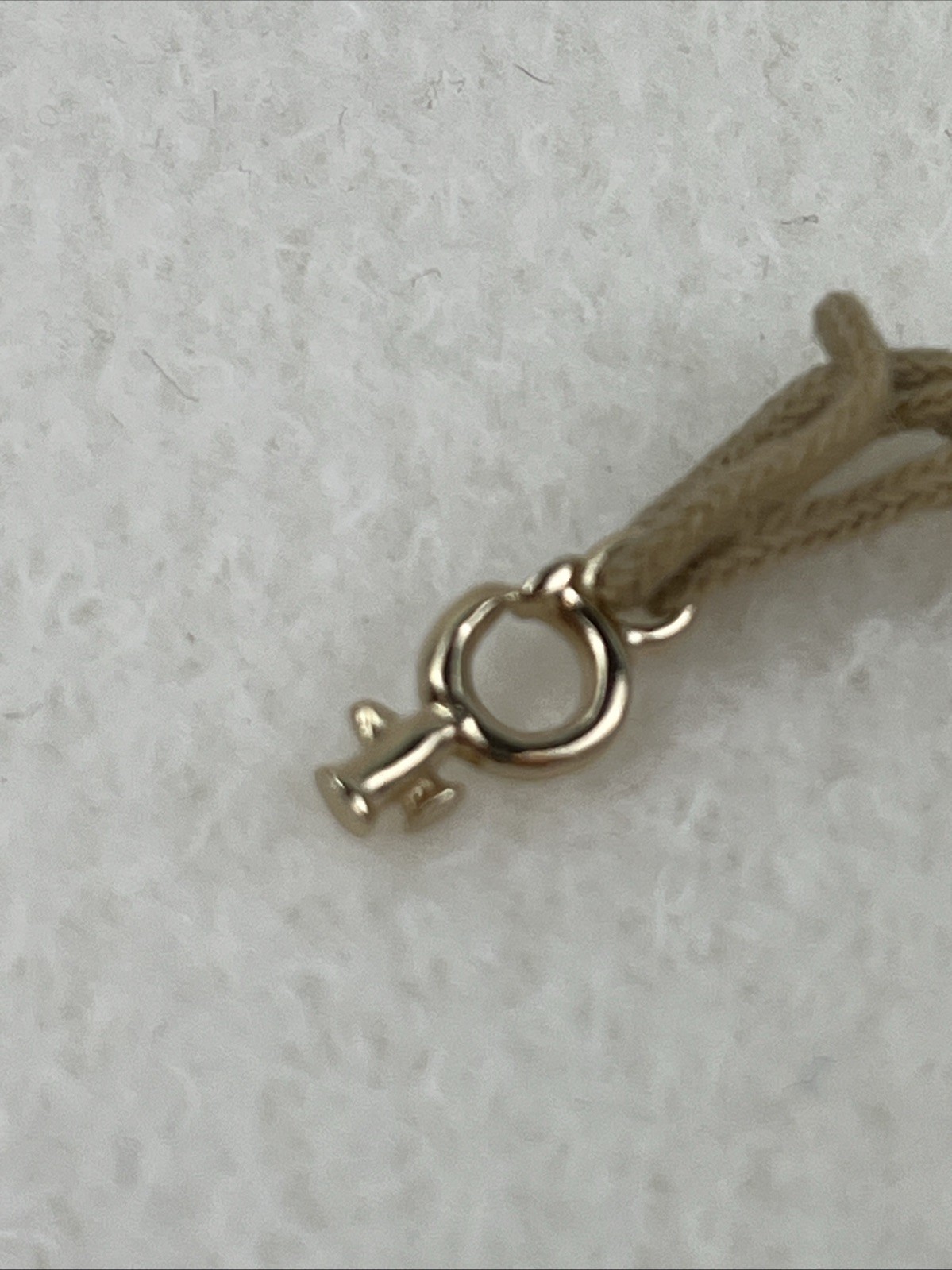 UNO de 50 WOW!MEN Gold Plated Charm! – New w/ Tags CHP0029ORO0000U