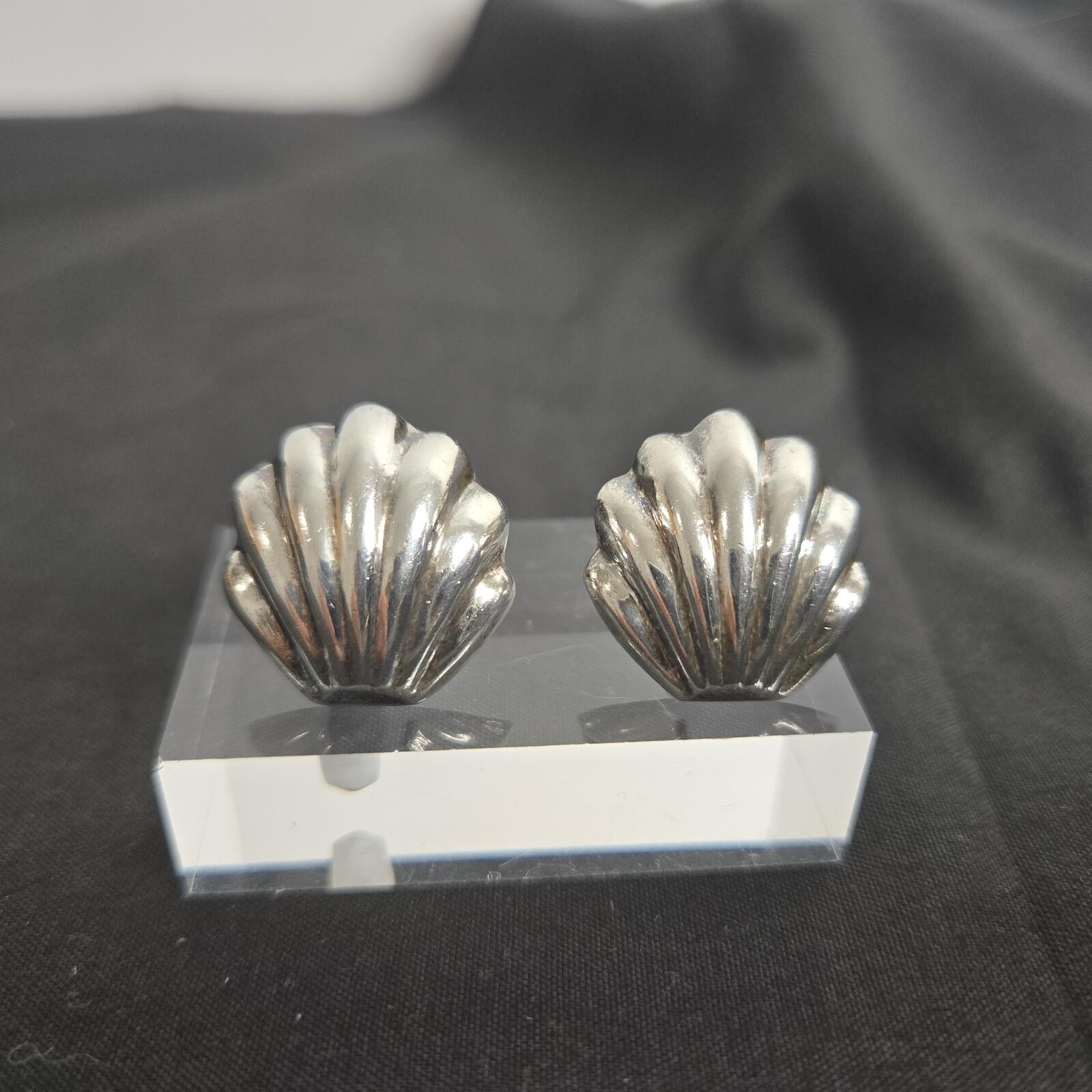 Vintage Sterling Silver Taxco Mexico Scallop Shell Stud Earrings TM-71 JMP