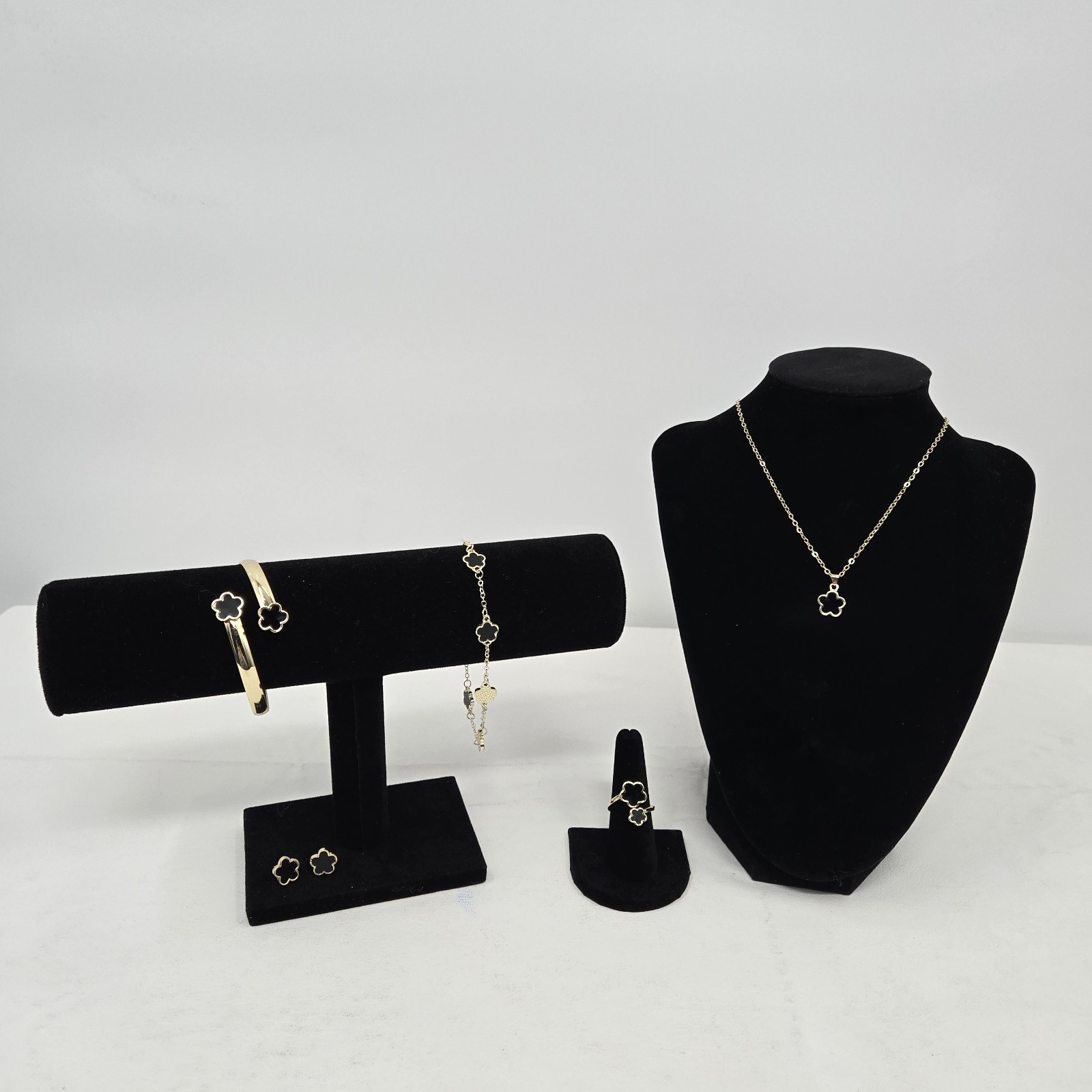 Black Floral Base Metal Necklace Bracelet Earring Set New Without Tags