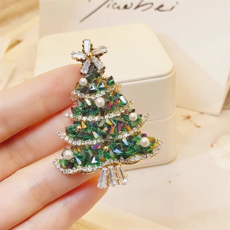 Sparkling Christmas Tree Brooch Pin Fashion Accessory Holiday Gift