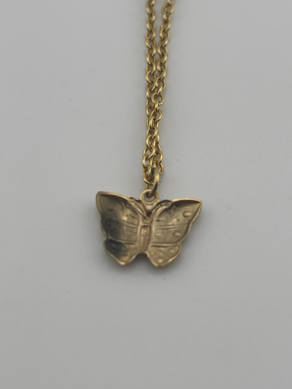 Gold Tone Butterfly Necklace 9.5in Long