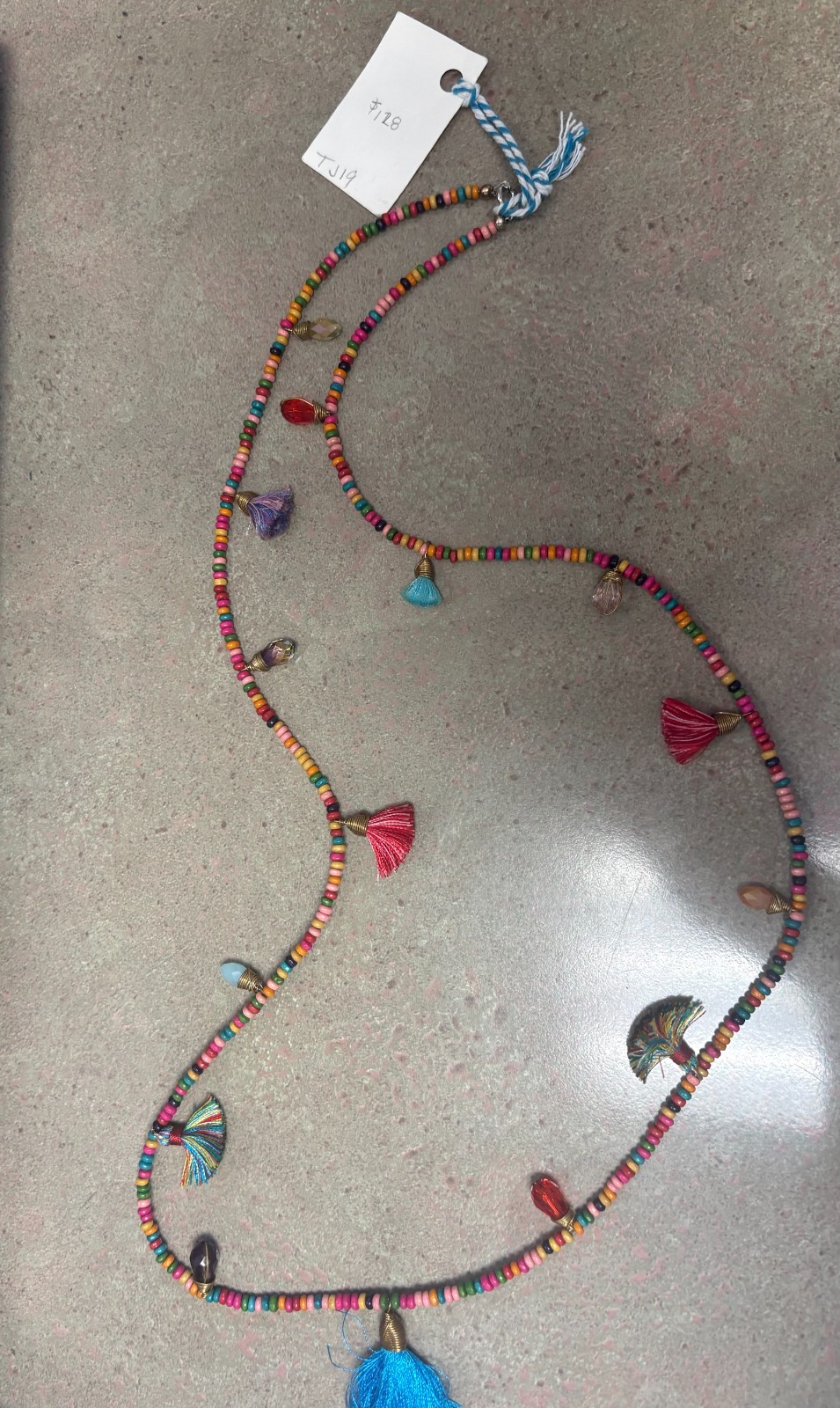 2 Chicas Beaded andTassle Necklace 2C-20