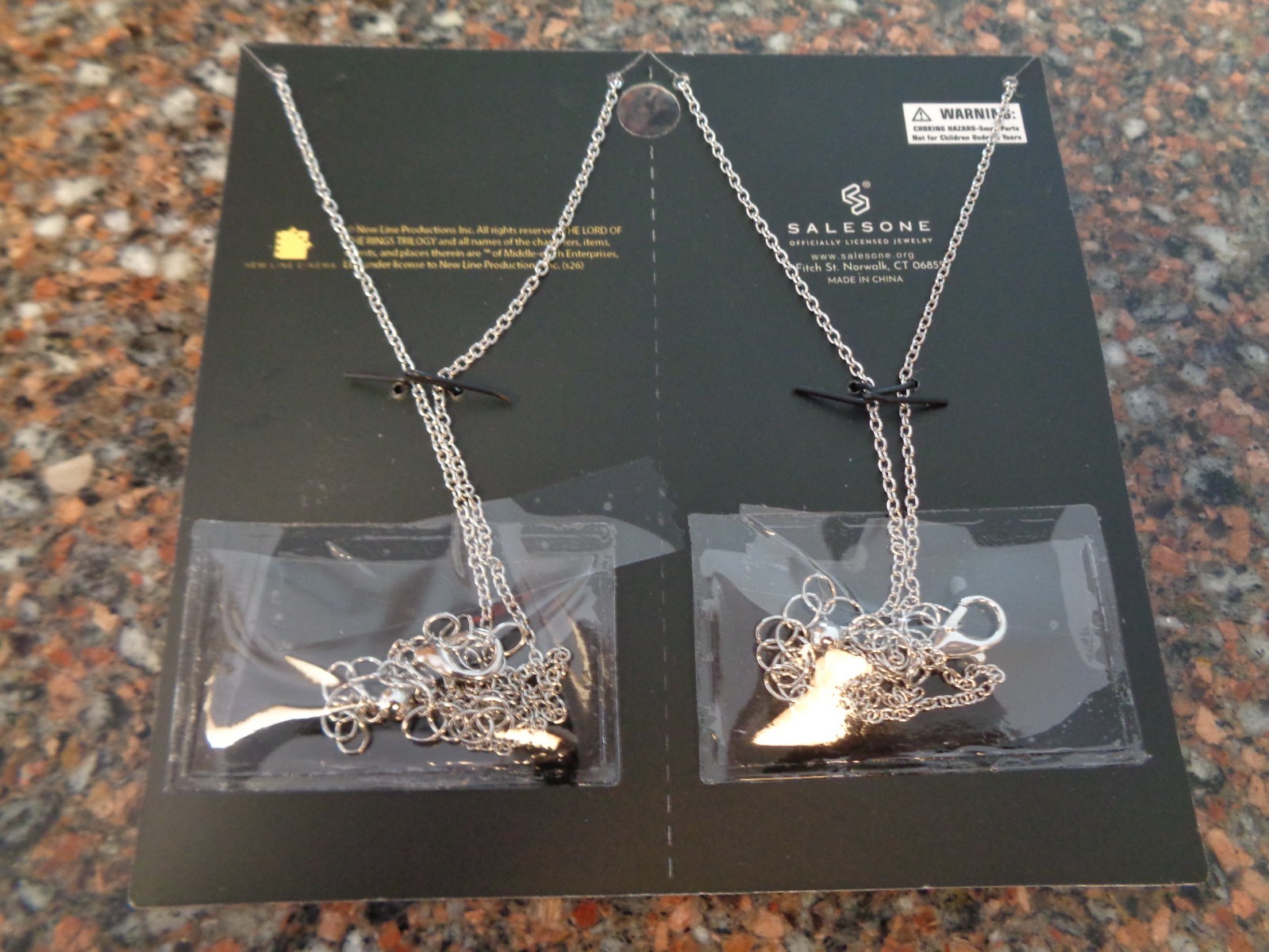 The Lord Of The Rings Aragorn & Legolas Heart Locket Necklace Set of 2 Brand New