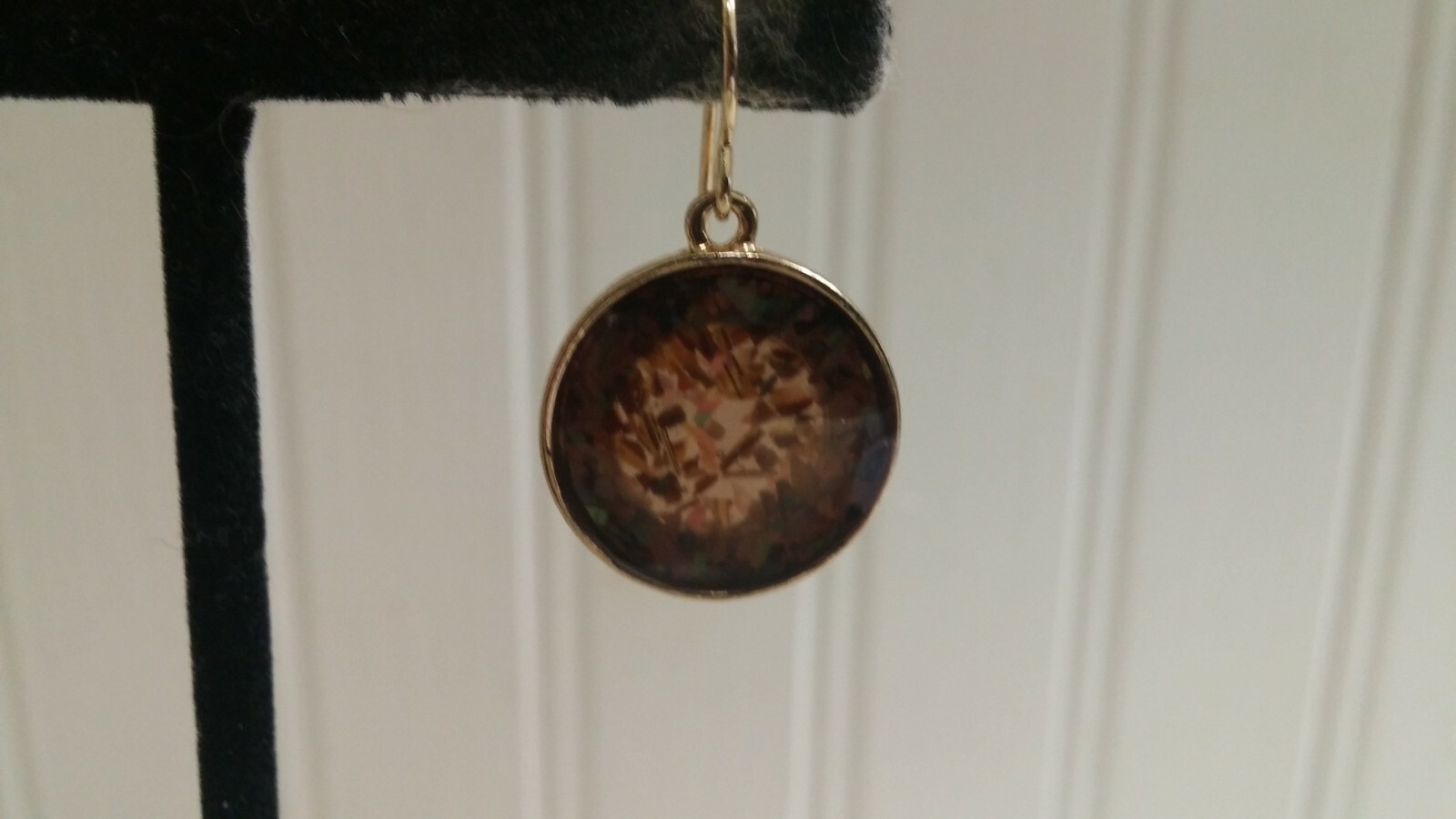 Goldtone Metal Brown Confetti Plastic Disk Drop Dangle Wire Pierced Earrings