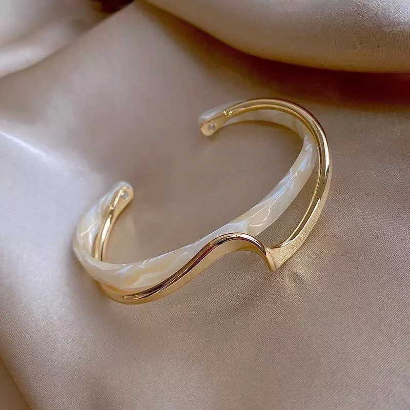 White Shellfish Bracelets, Board Bend Metal Bangles, Women’s Hand Bracelets