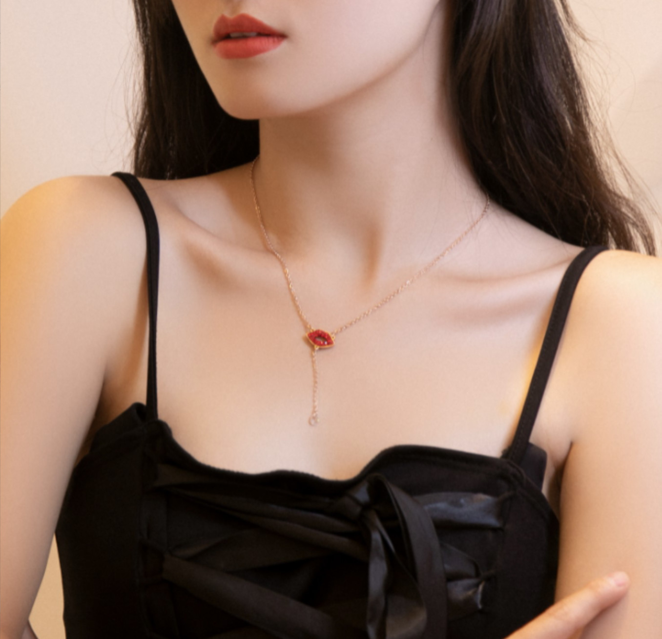 Titanium Rose Gold Red Lip Mouth Double Chain Pendant Chain Necklace
