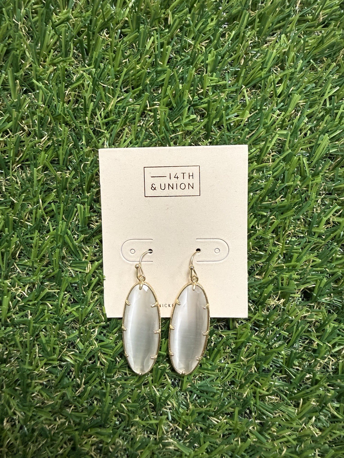 14th & Union Gray Cat’s Eye Oval Gold Tone Dangle Earrings NWT