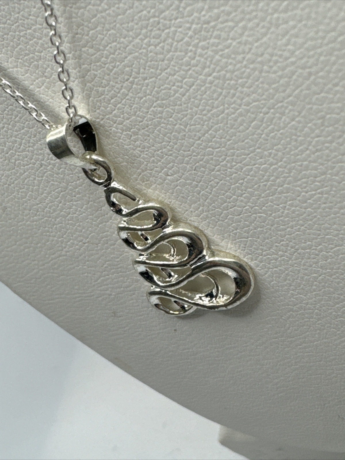 925 Sterling Silver Christmas Tree Pendant Necklace 18 In 2.53g AT624-77