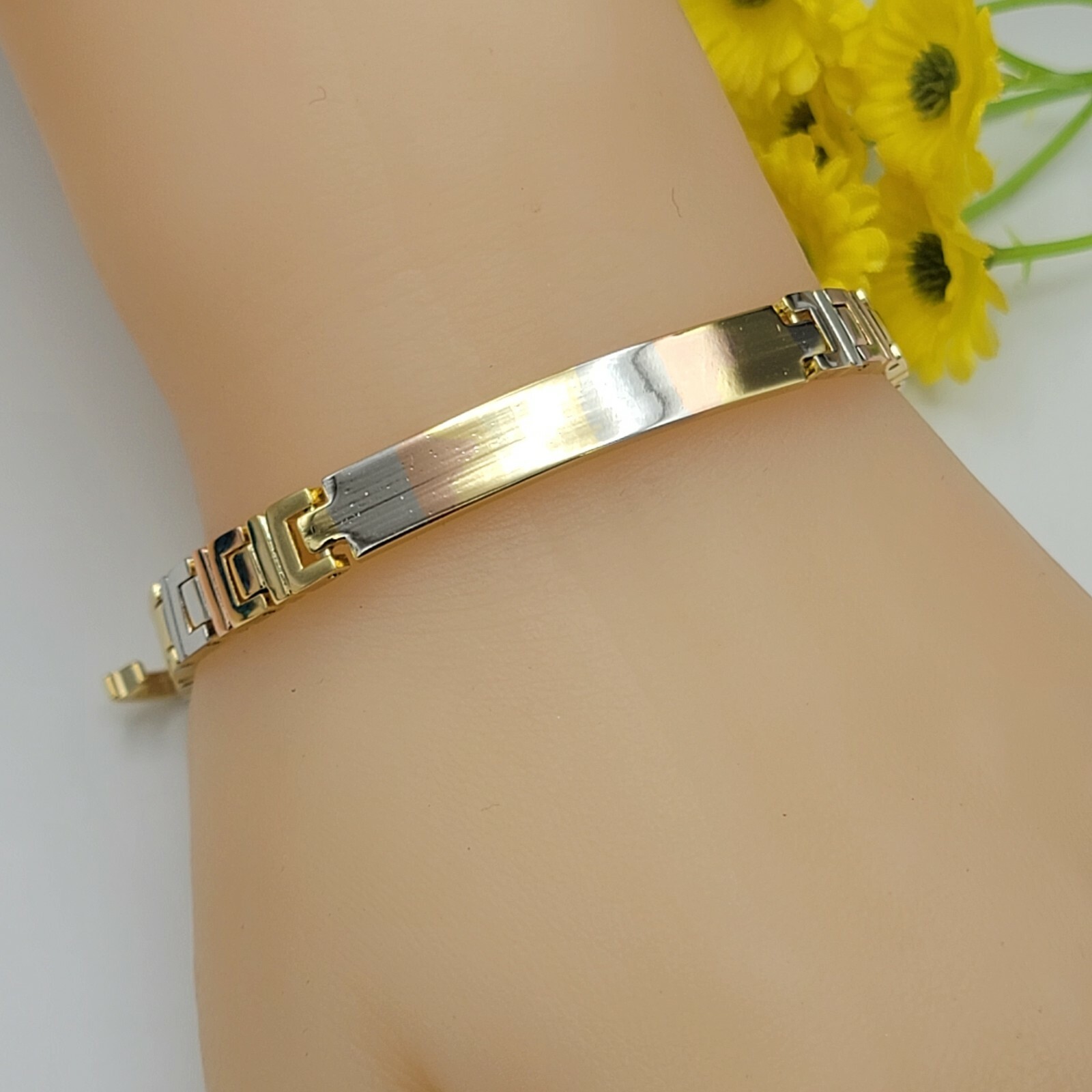Tri Color Gold Plated Fashion ID Bar Bracelet. Oro Laminado