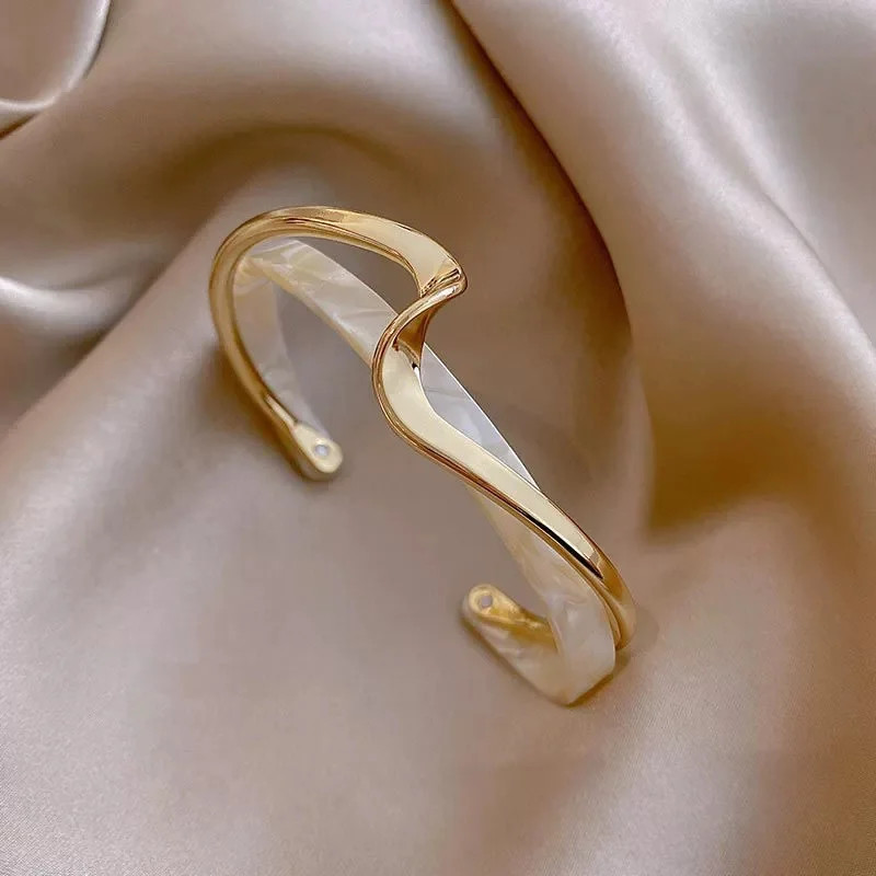 White Shellfish Bracelets, Board Bend Metal Bangles, Women’s Hand Bracelets