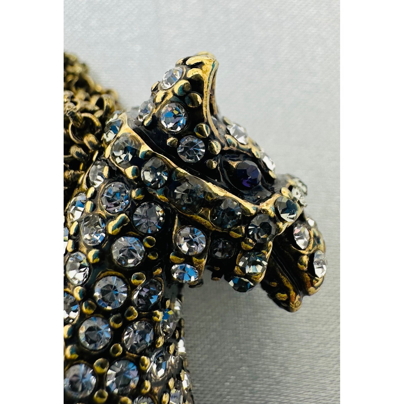 Heidi Daus “Tally Ho” Horse Brooch Pin Crystal Chain Mane and Tail New in Box