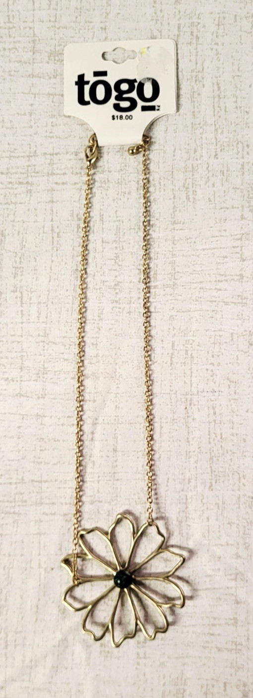 TOGO 9 ” Gold Plated Chain Necklace With Large Gold Flower Pendant Green Gem NEW