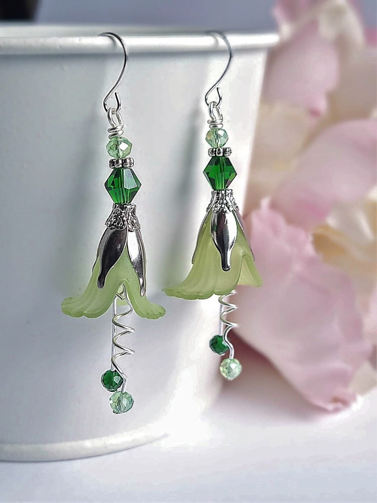 Green Flower Earrings Floral Dangle Earrings Boho Dangle Earrings Vintage Style