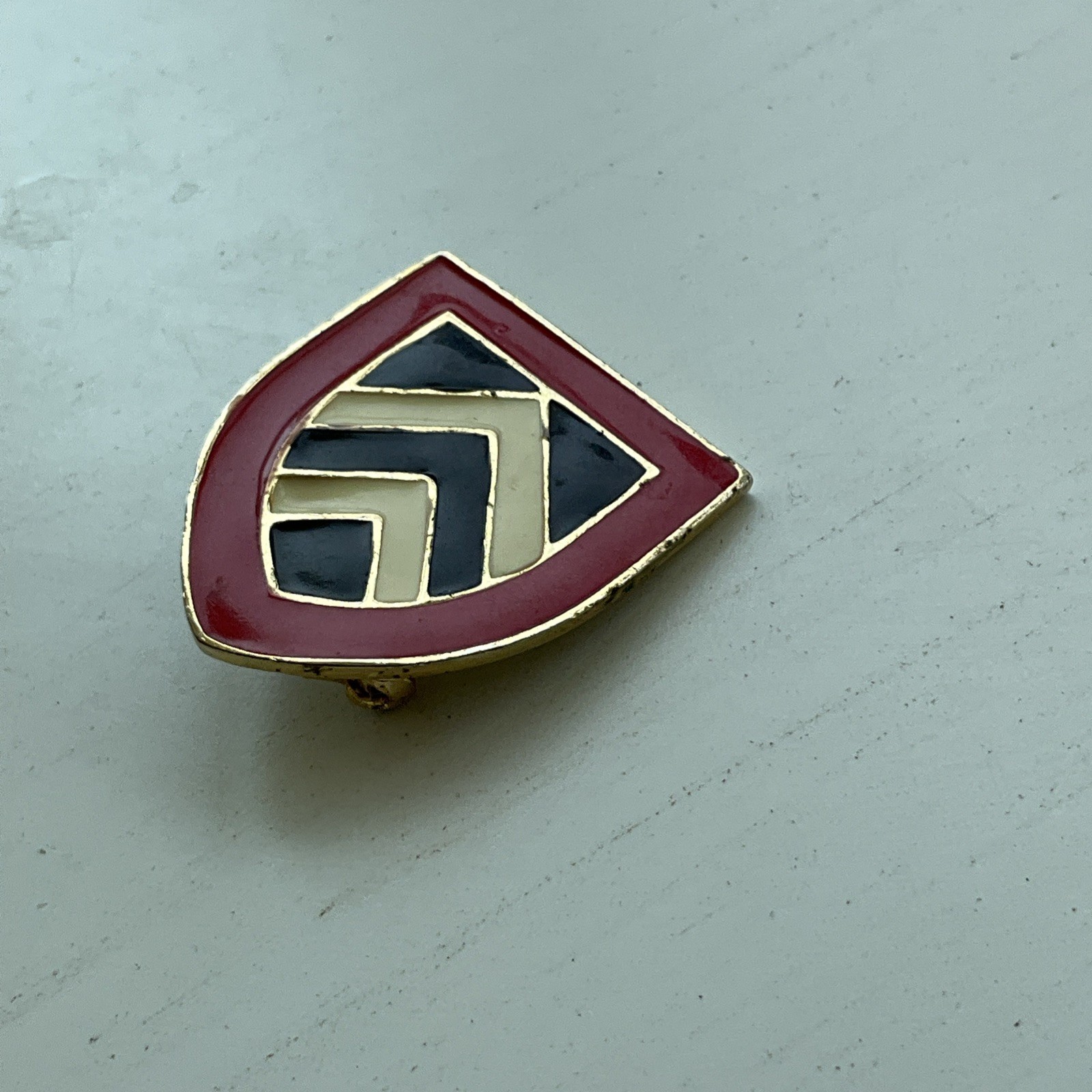 Women’s VTG Fashion Brooch Military Shield Pin Red, Black, White, Gold Stripes