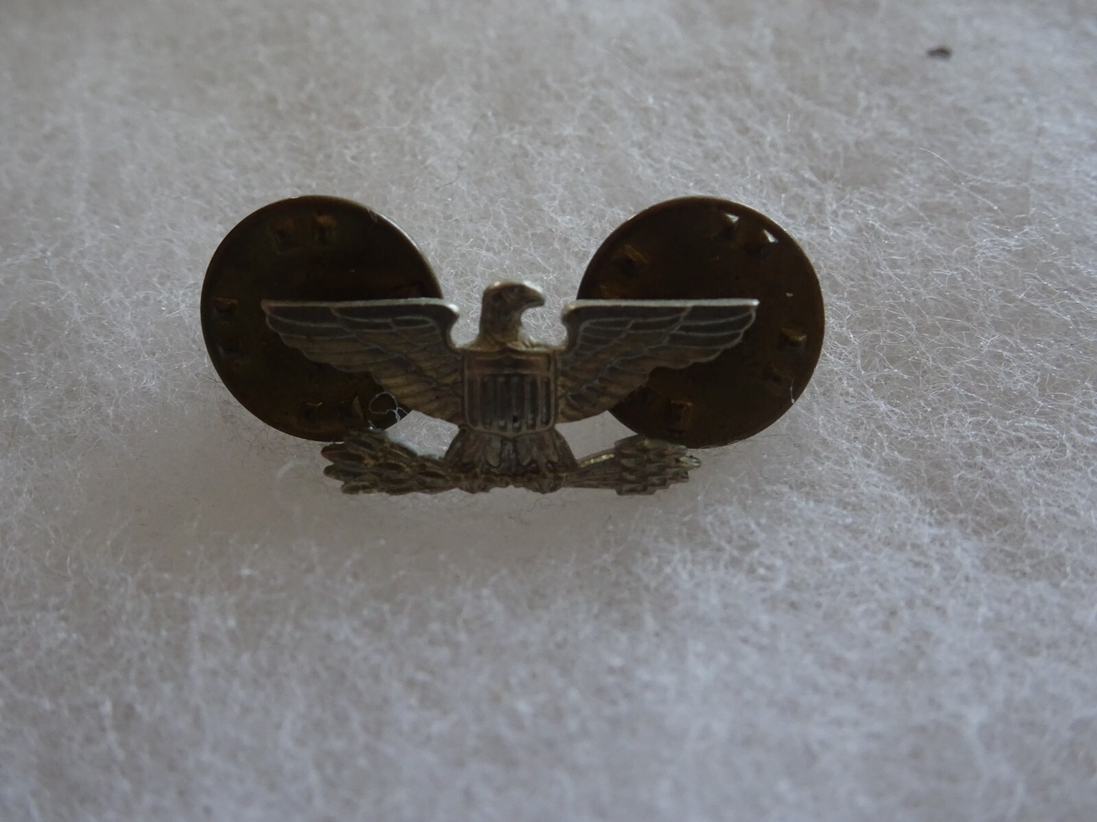 Lapel pin Military US Navy Army Captain insignia eagle with crest