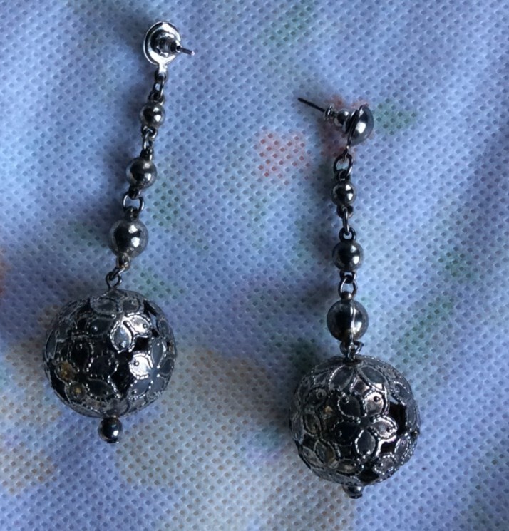 women fashion earrings