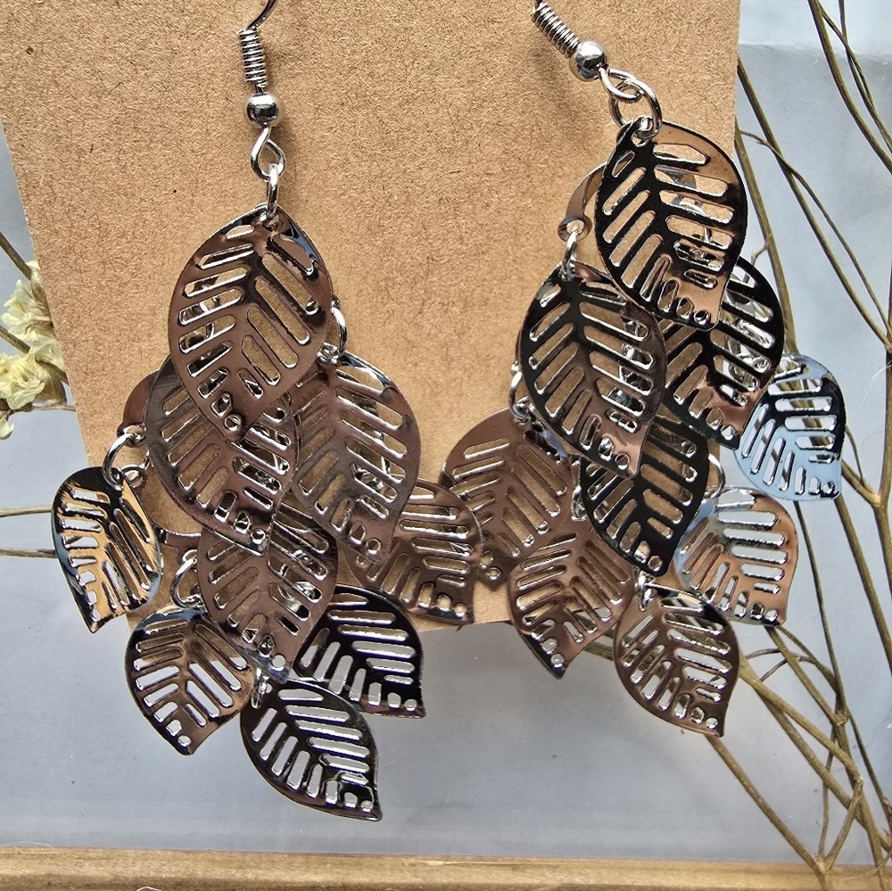 Boho Leaf Dangle Earrings | Metallic Botanical Statement Earrings
