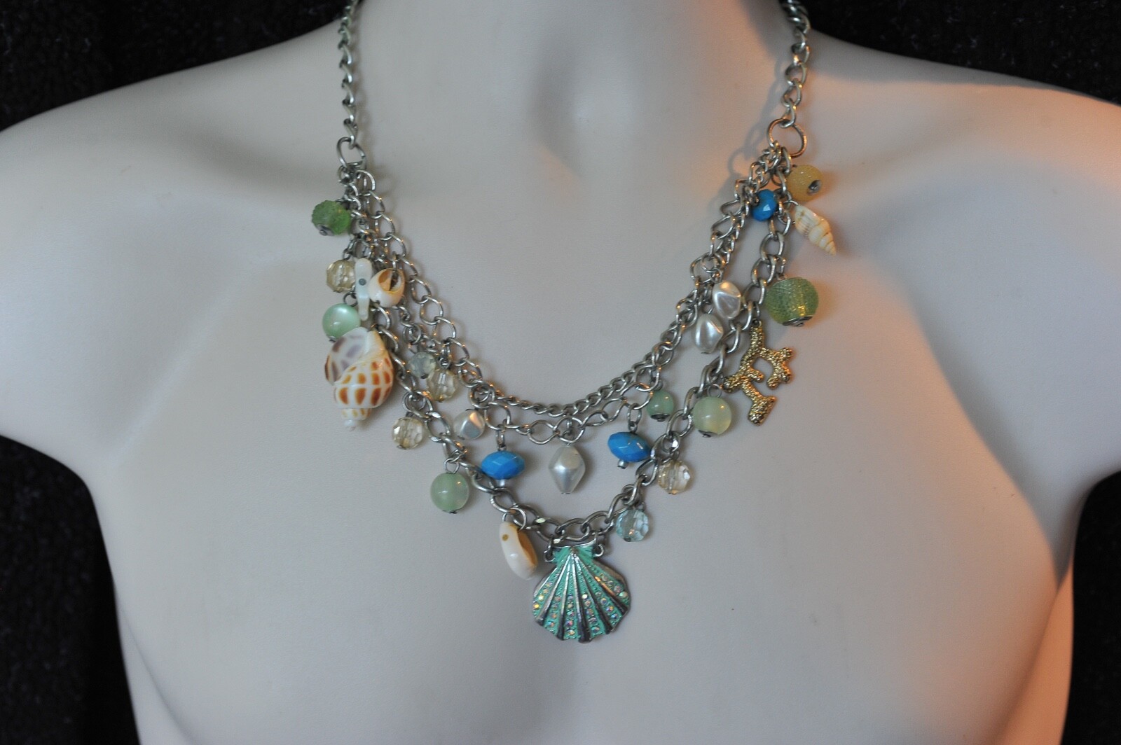 NWT Croft & Barrow 3 Strand Teal blue green beach charm Necklace chunky layered