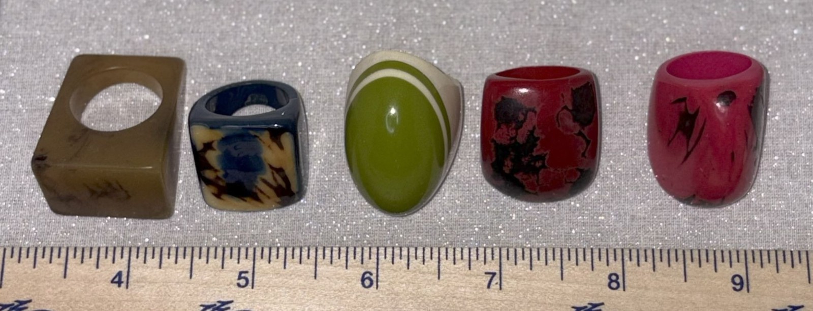 Vintage Retro Set Of 5 Vintage Chunky Resin Statement Rings Varied Colors Shapes