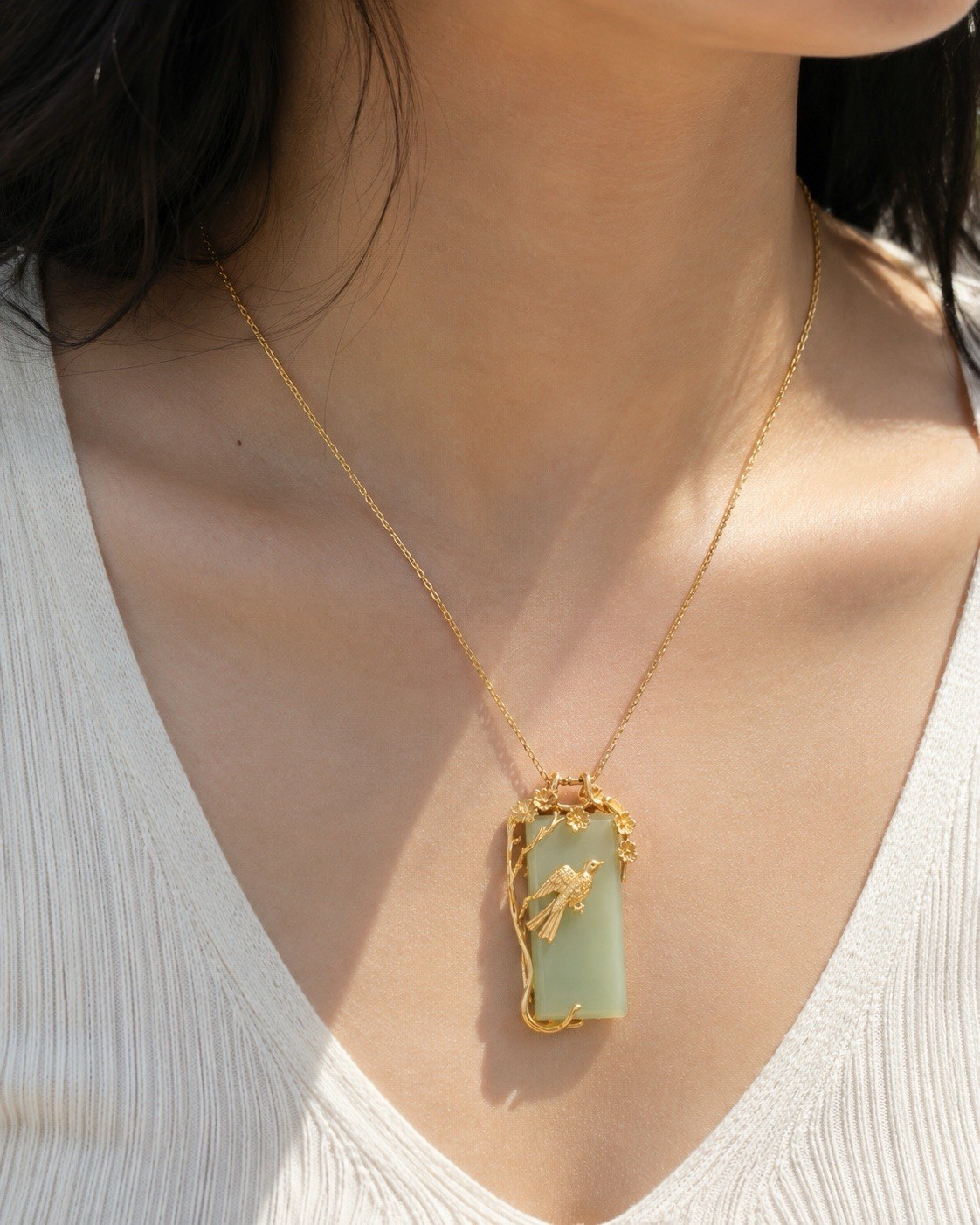 Jade Phoenix Bird Pendant Necklace 18K Gold Plated 18” Adjustable Chain Vintage