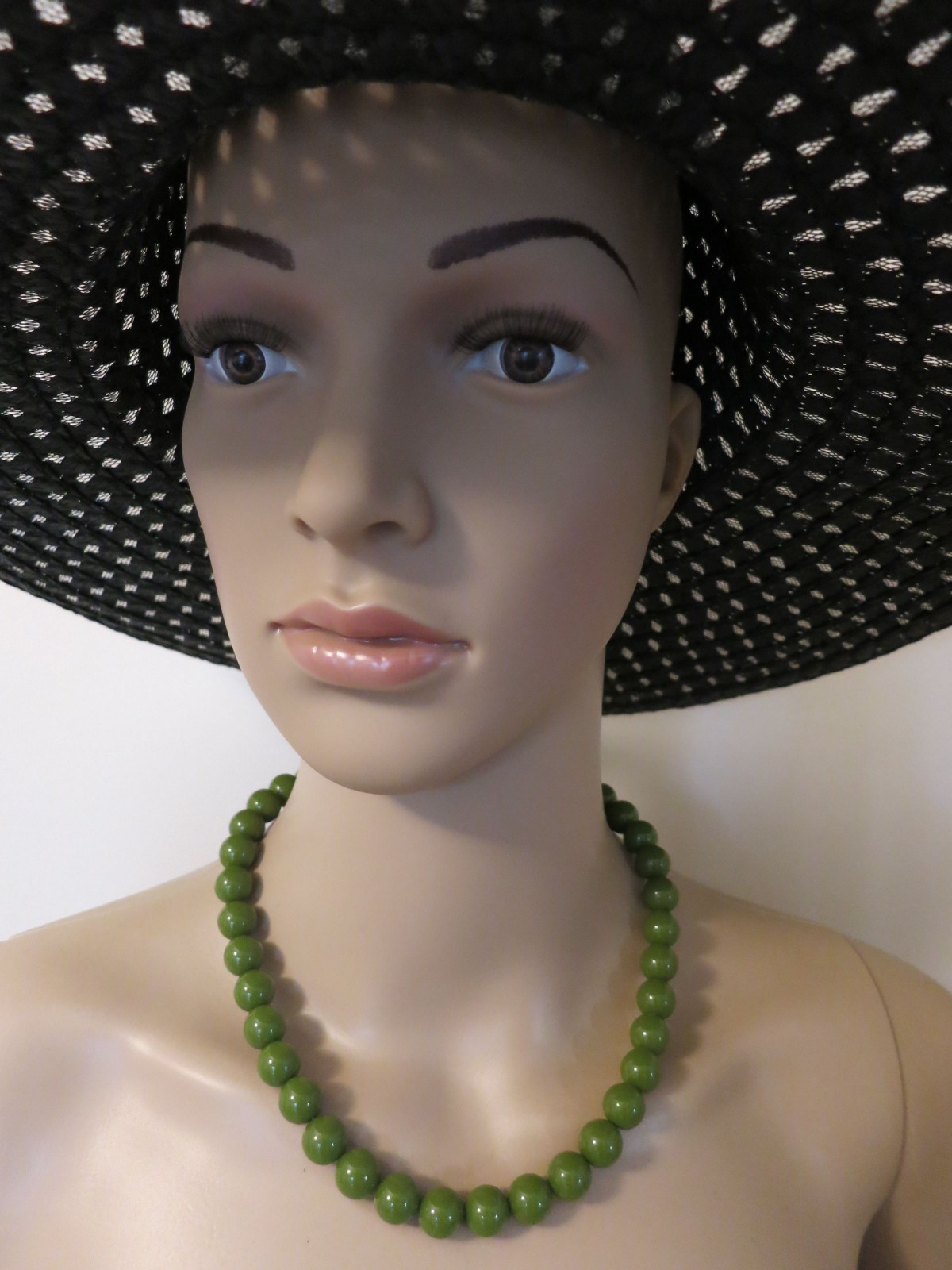 Gumball Necklace 50s Rockabilly PinUp Olive Bead Beads Retro 46.5cm Army Green