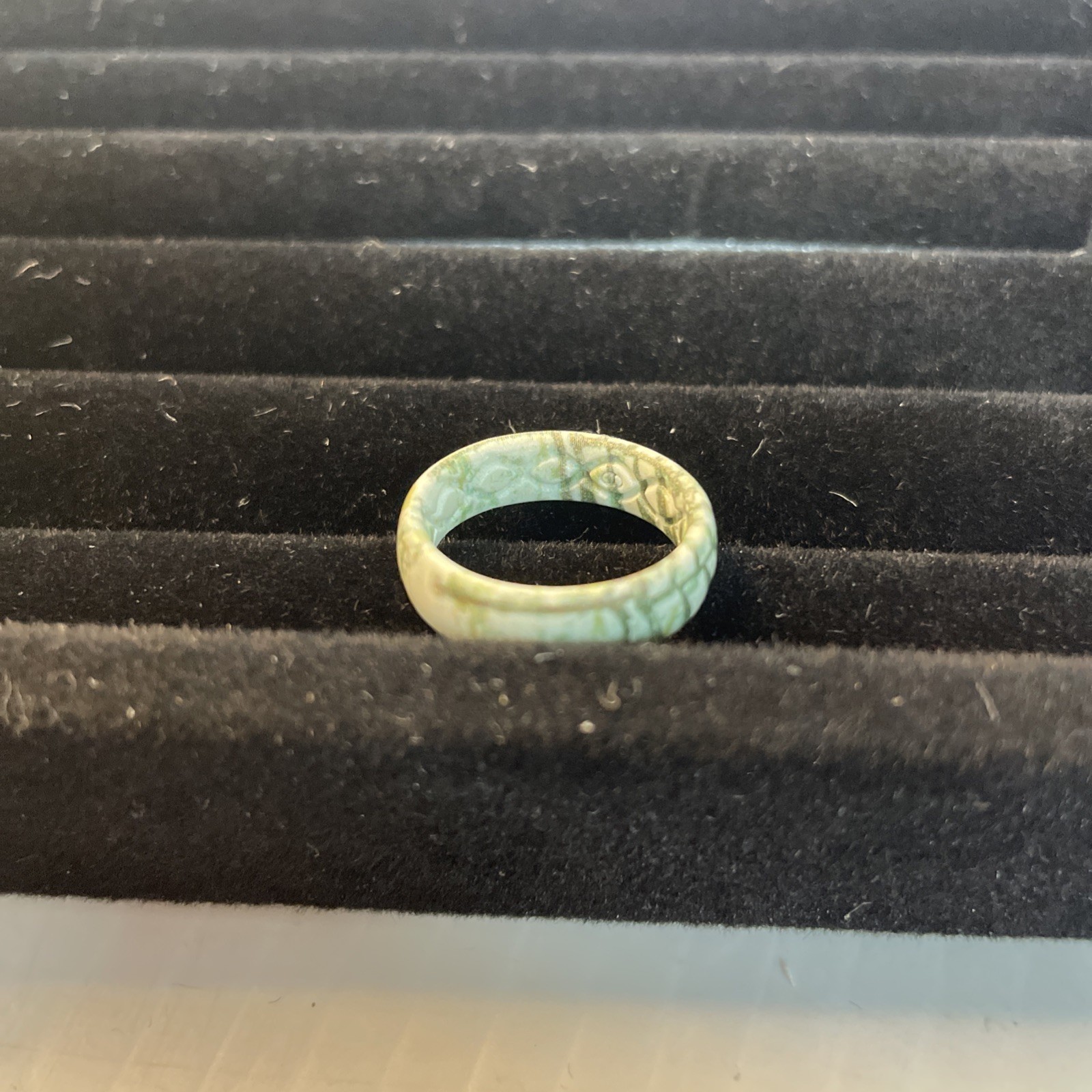 GROOVE LIFE RING SIZE 6 – SILICONE BAND RING – NEW With Box