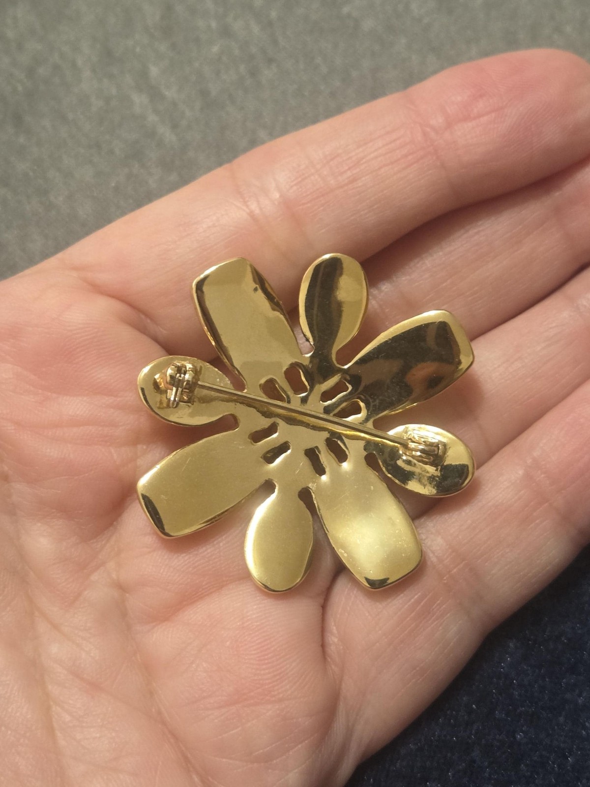 Vintage Gold Tone Starburst Brooch 2″ Amber Resin & Faux Pearl Maltese Cross Pin