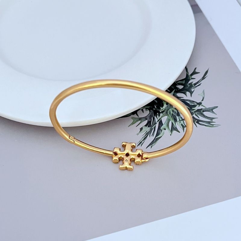 New Tory Eleanor Hinged Cuff Bracelet rhinestone Gold with Jewelry Pouch