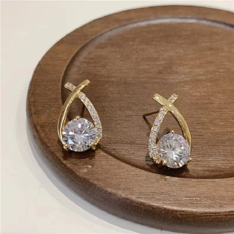 Shiny Micro-inlaid Rhinestone Earrings Ladies Fashion Delicate Earring DailyLife