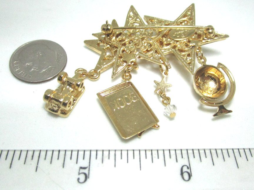 KIRK’S FOLLY Pendant Pin w Stars / Globe / Book / Wagon 1.7 grams 2” wide