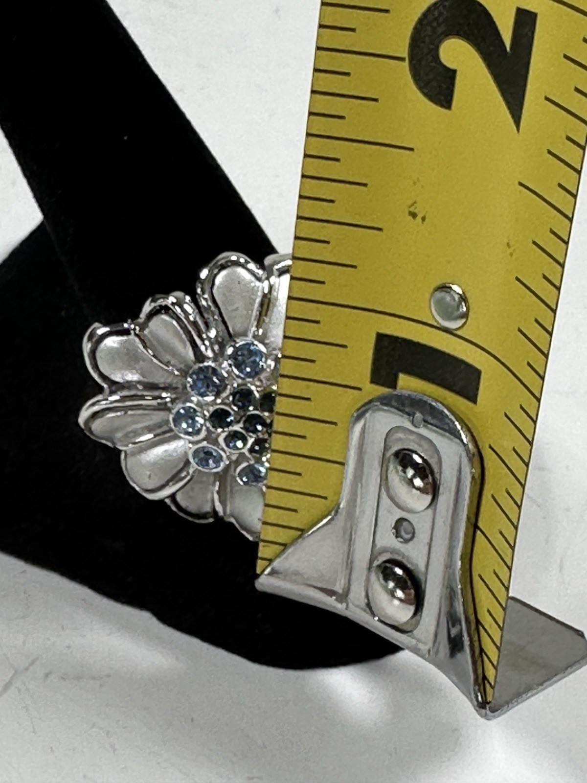 Silver Two Tone 3D Flower Fashion Ring with Faceted Blue Stones sz 9.75
