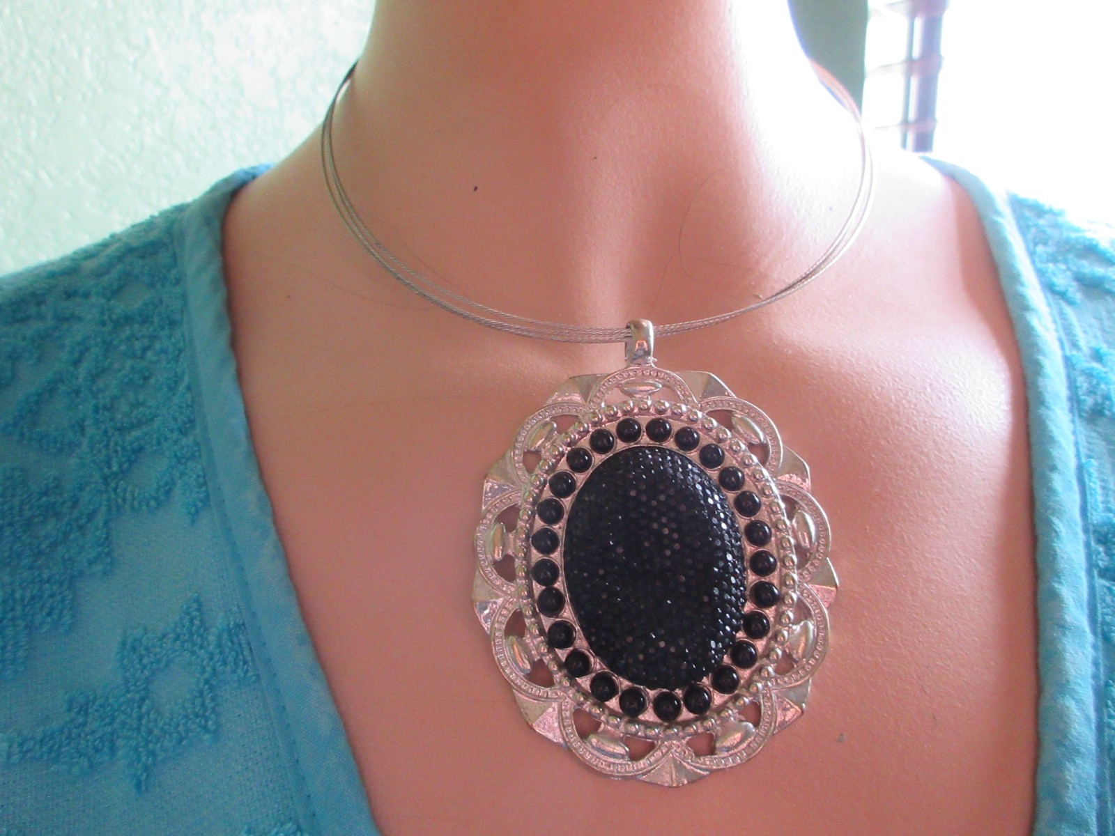 4Different Women’s Unique Chocker/Necklaces/Earrings Vintage Victorian Goth Avon