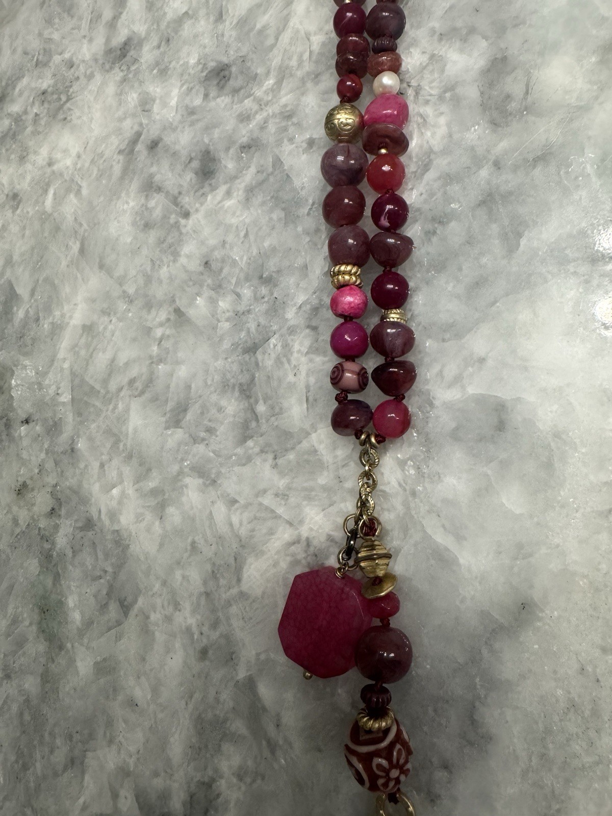 Chico’s Tibetan Style Pink Purple Beaded Gold Tone Chain With Dangle Pendant