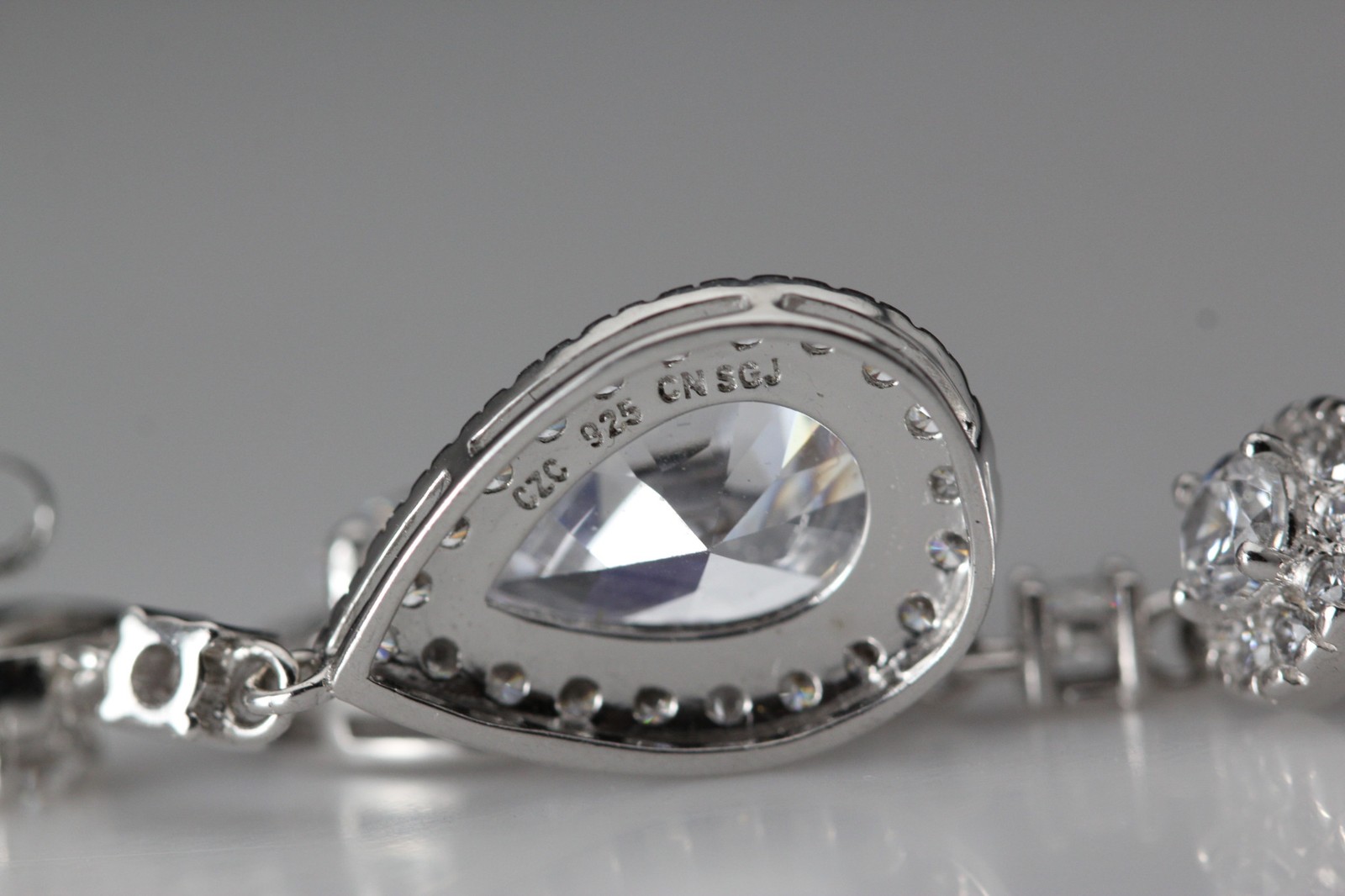 Cubic Zirconia Sterling Silver 925 Tear Drop Danlge Earrings 6.6 grams (EAR5948)