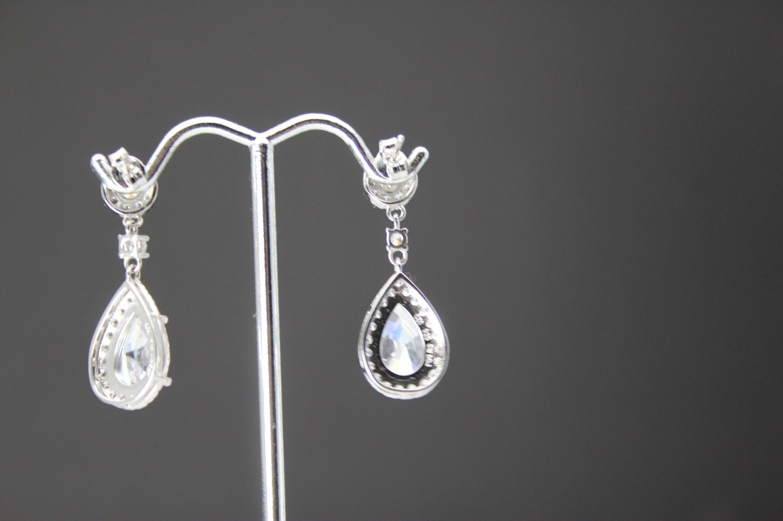 Cubic Zirconia Sterling Silver 925 Tear Drop Danlge Earrings 6.6 grams (EAR5948)