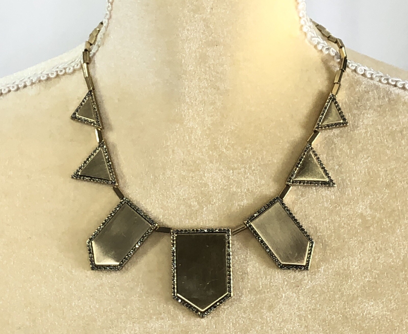 House of Harlow Necklace Pennant Pendant Rhinestone – 19.5 in