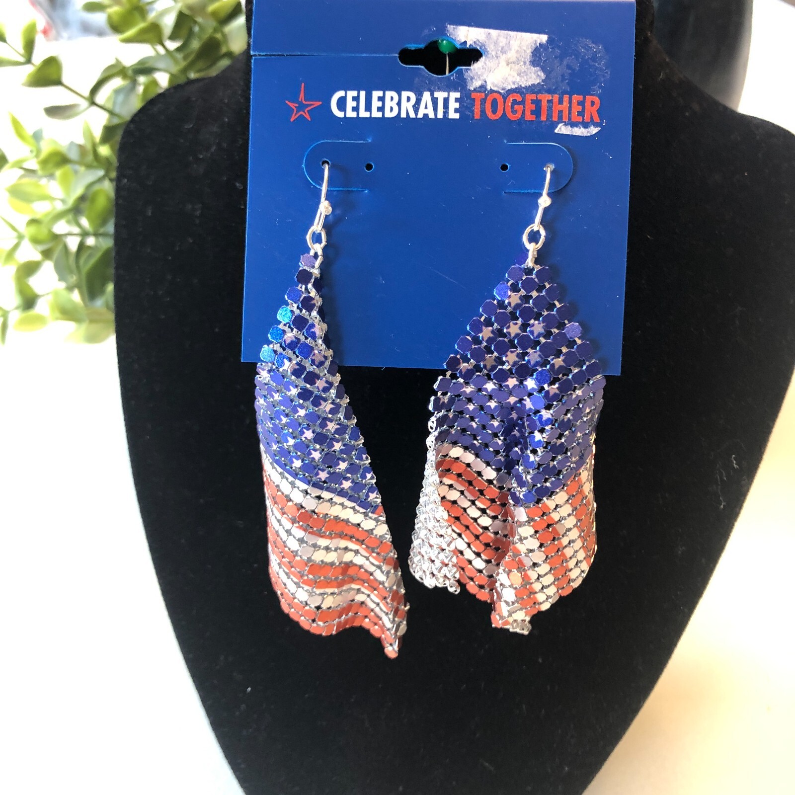 USA Flag Mesh Drop Dangle 4″ USA Flag Red Silver Blue Earrings NWT