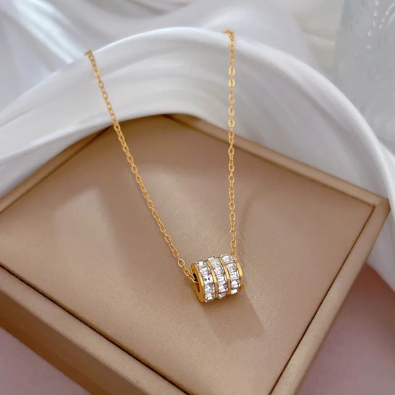 Gold Tone Pendant Necklace Stainless Steel Clavicle Chain Fashion Women Jewelry