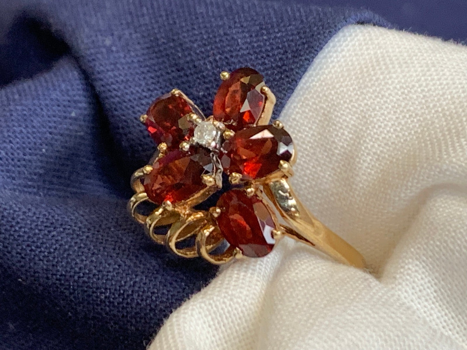 10K Yellow Gold Diamond Ring 3.24g Fine Jewelry Size 6.5 Band Garnet Color *READ