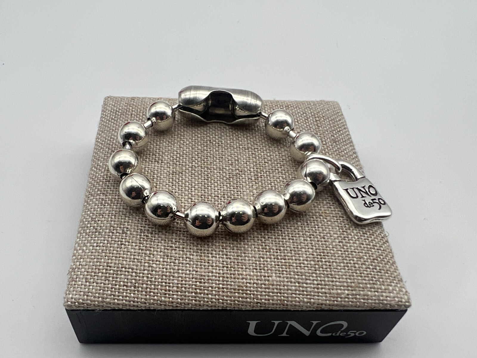 NEW Uno de 50 SNOWFLAKE Bracelet Sterling Silver Plated Beads Size Medium