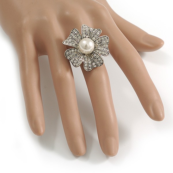 30mm Diameter Crystal Pearl Flower Ring in Aged Silver Tone – Size 7/8