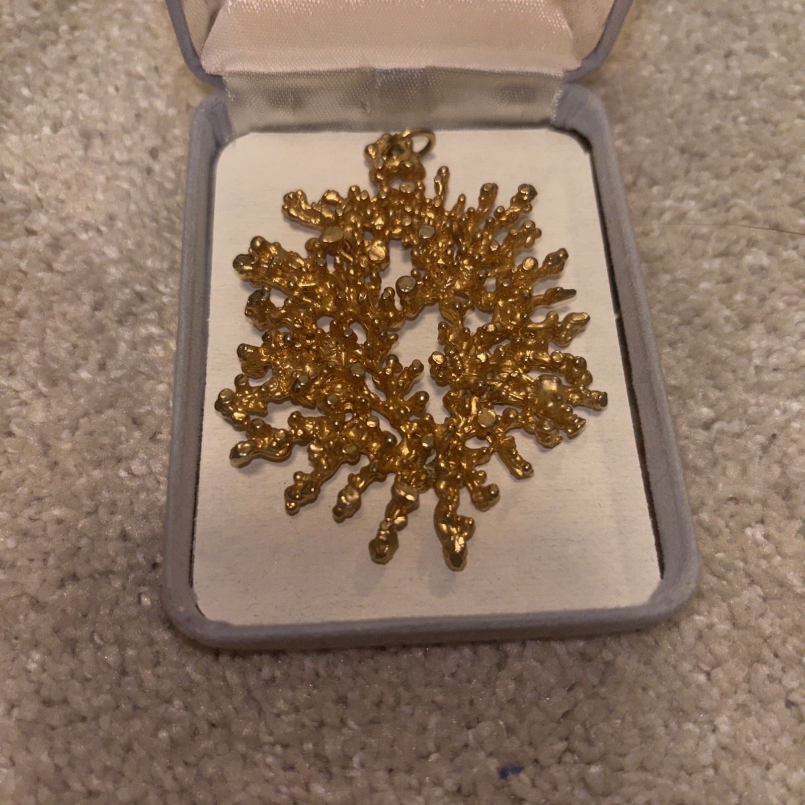 NAPIER Sea Fern Necklace Circa1971 Gold Tone Unblemished W Chain Vintage Item