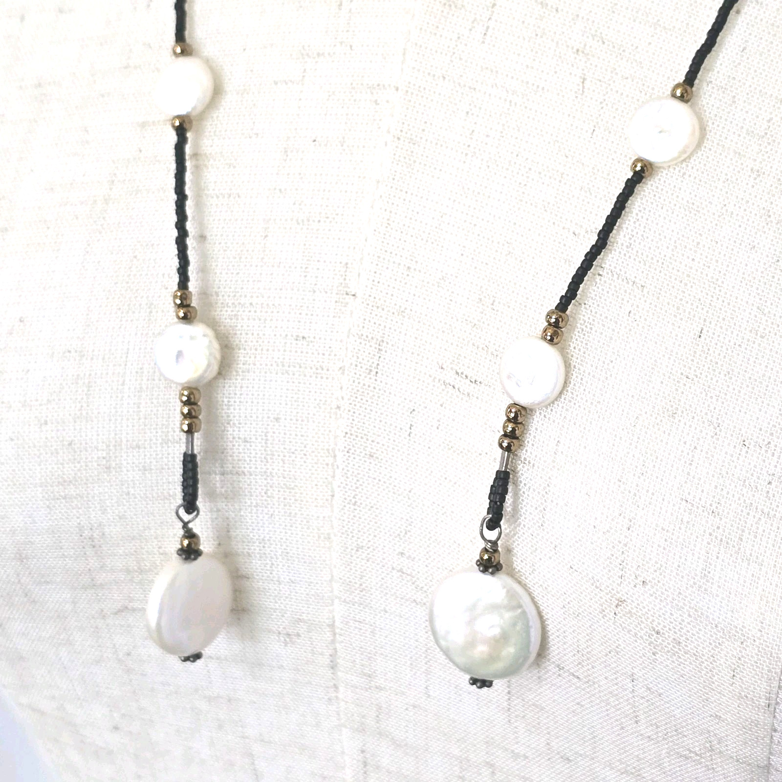 Long Baroque Coin Pearl Black Spinel Station Beaded Necklace 48″ Lariat